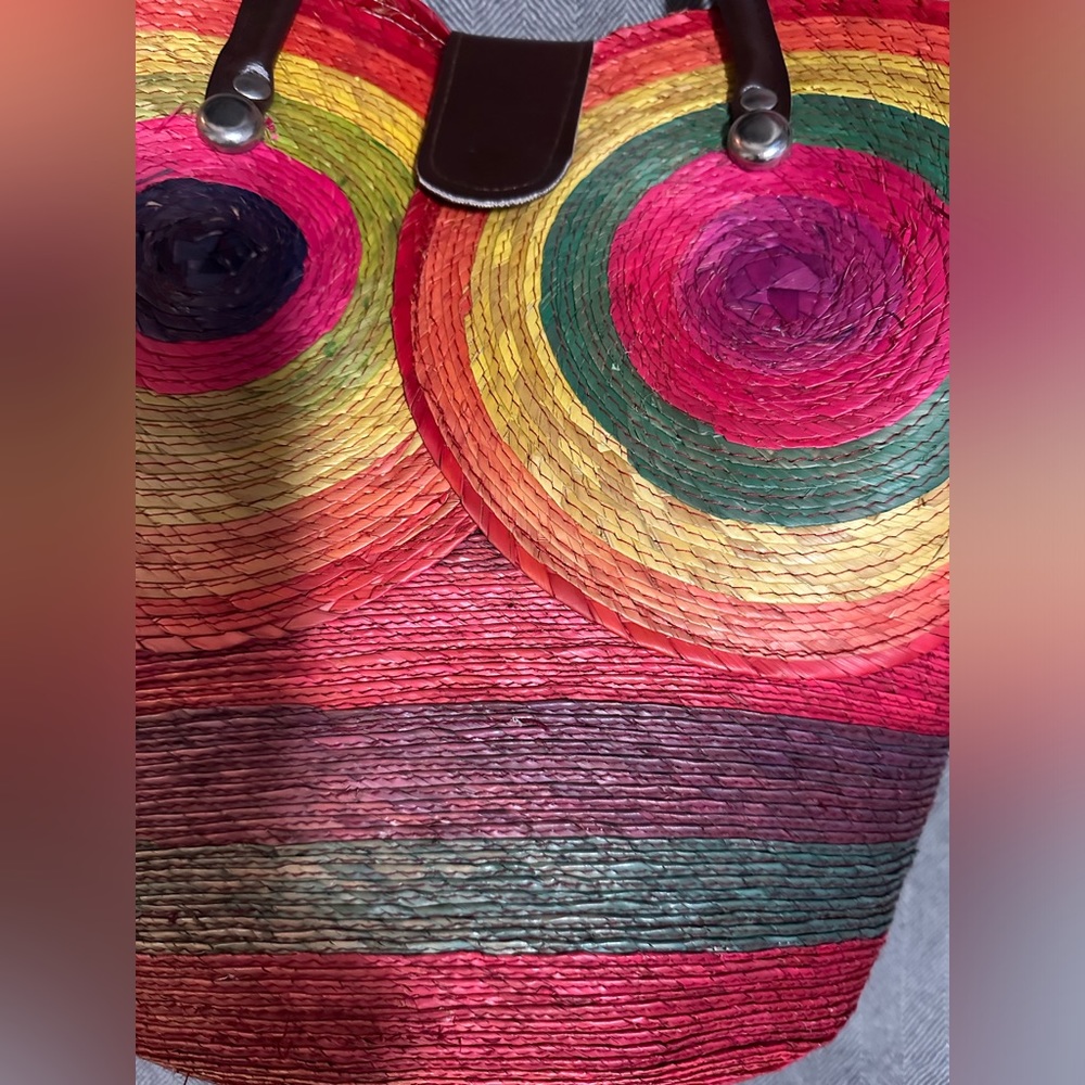 Large Shoulder Multi-Color Straw Bag - Picture 4 of 7